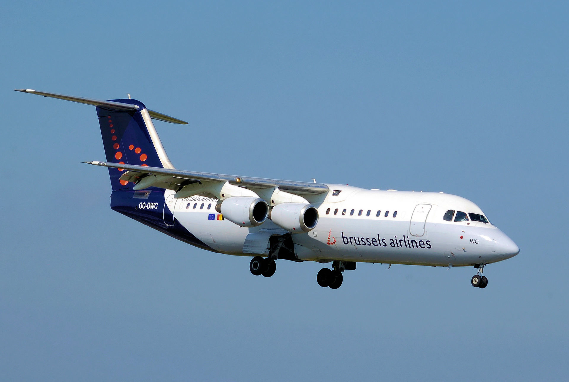 Brussels Airlines Avro 100