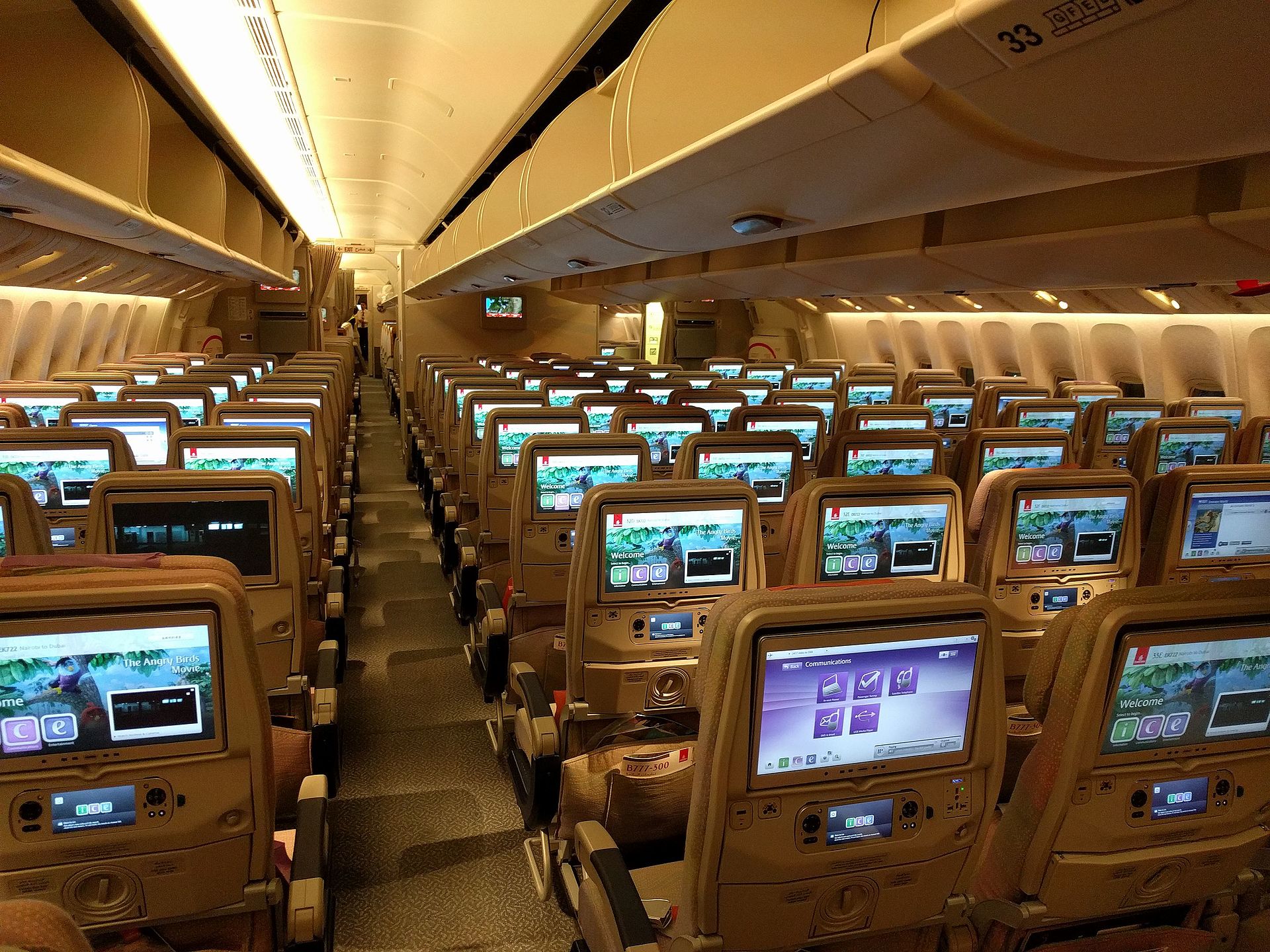 Emirates 777 Economy