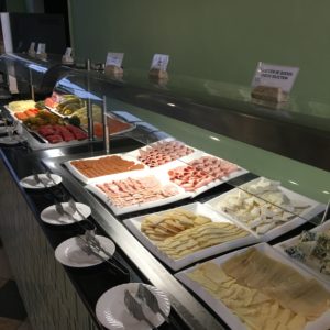 4 Points food spread #2 - AYP