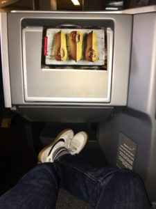 aa-767-biz-class-foot-hold-ayp-2