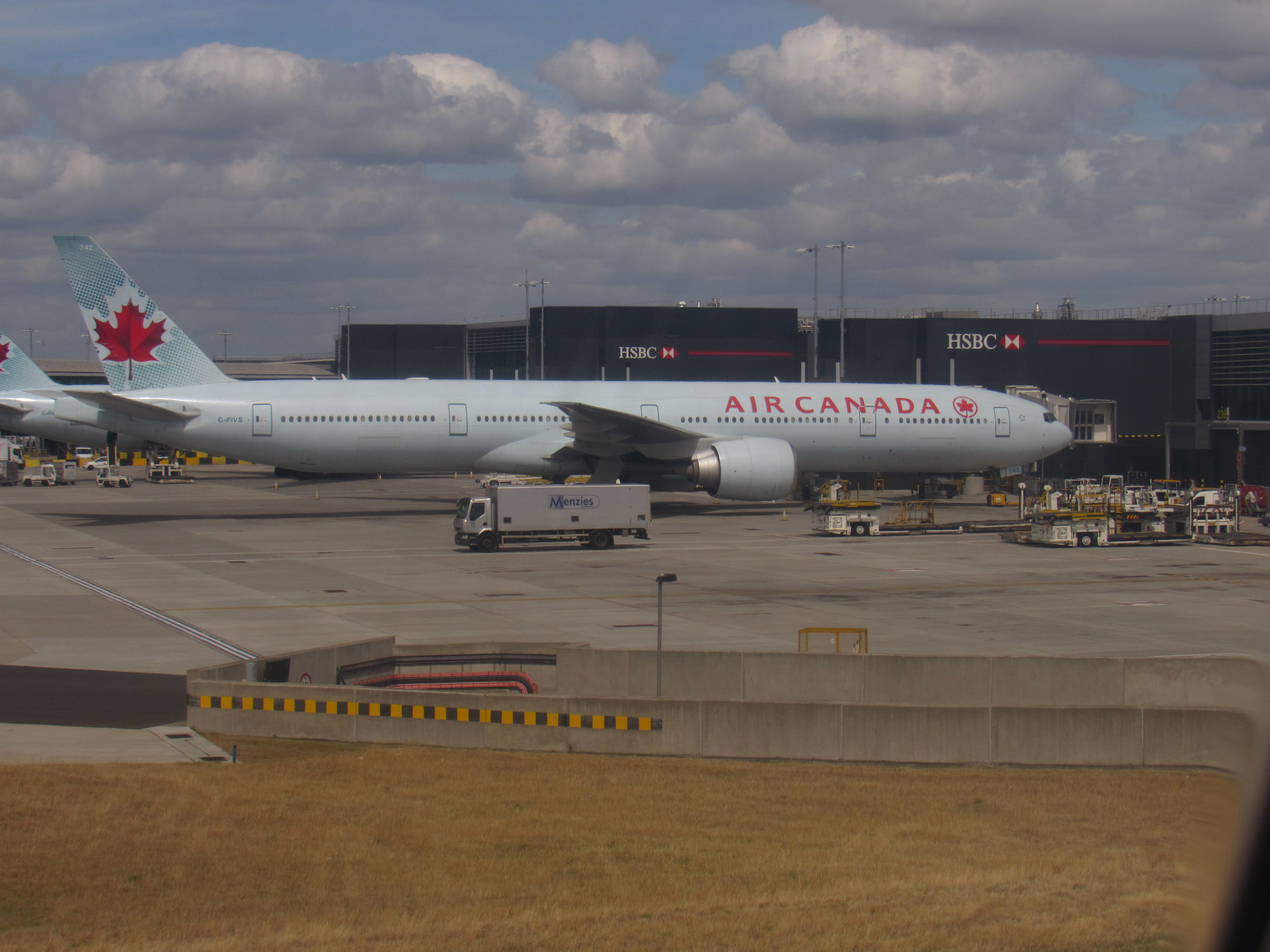 Air Canada 777