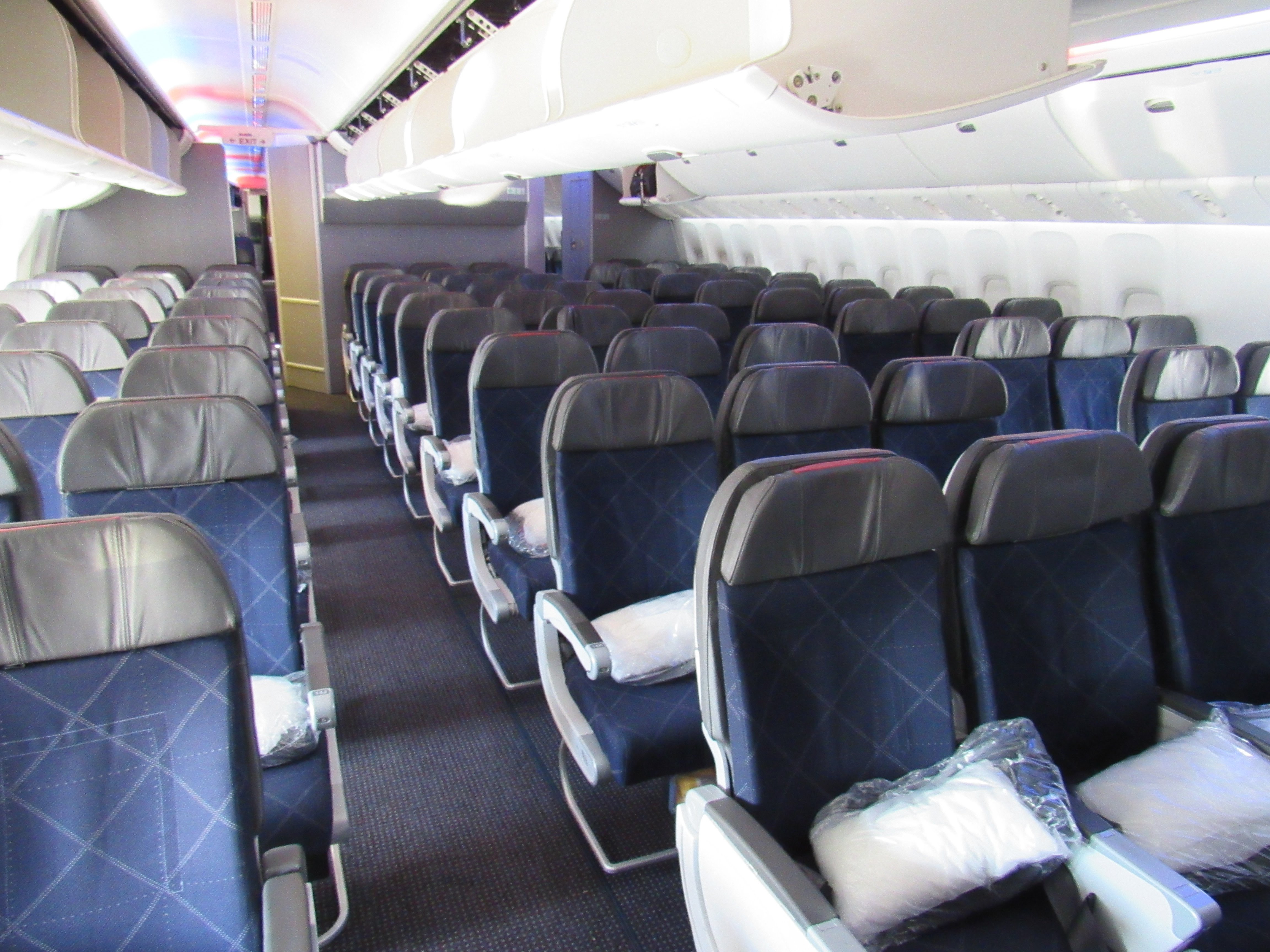 American Airlines Economy Cabin 777