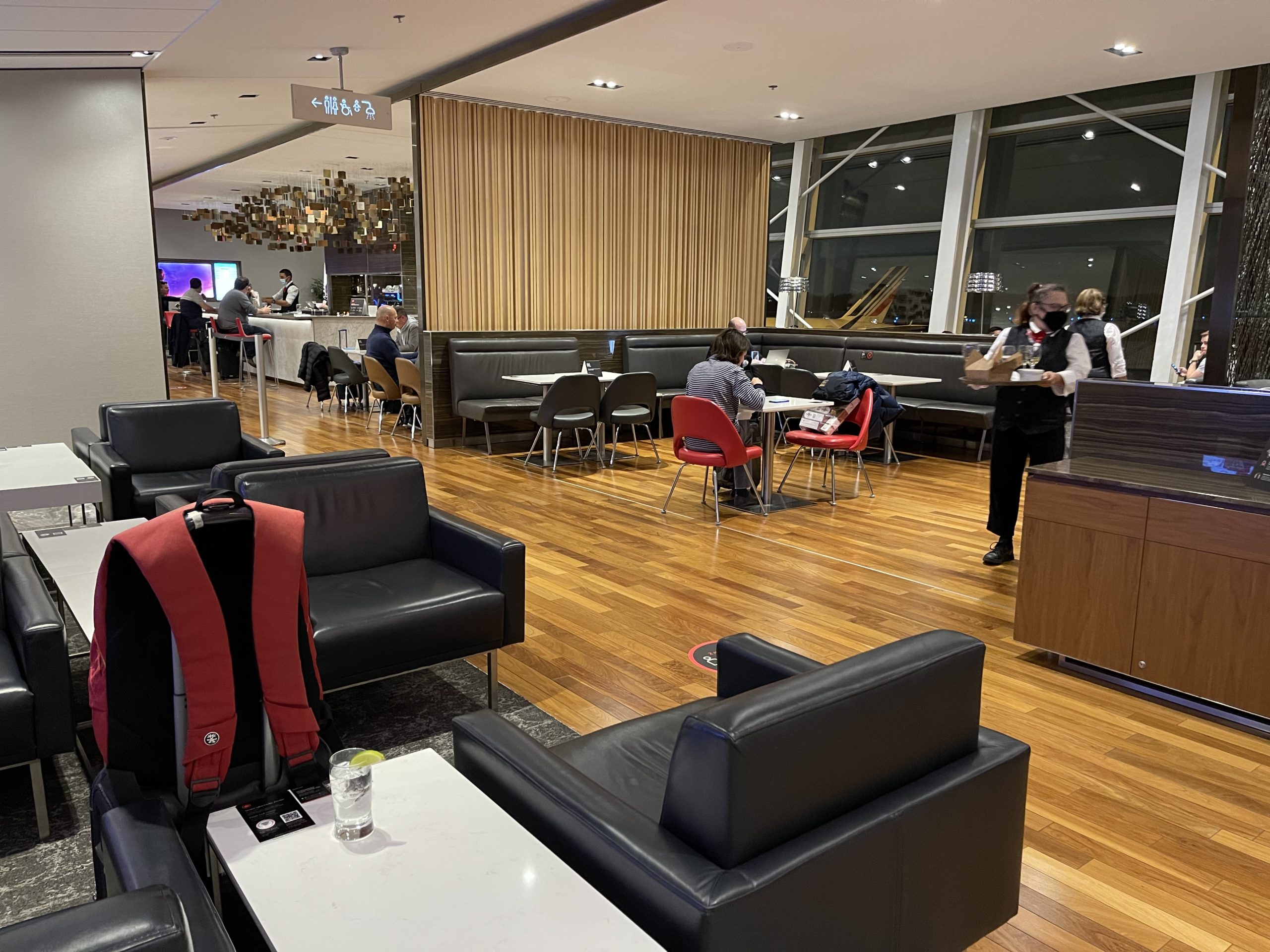 Review: Air Canada Maple Leaf Lounge, Montreal International YUL - Points  Miles and Bling