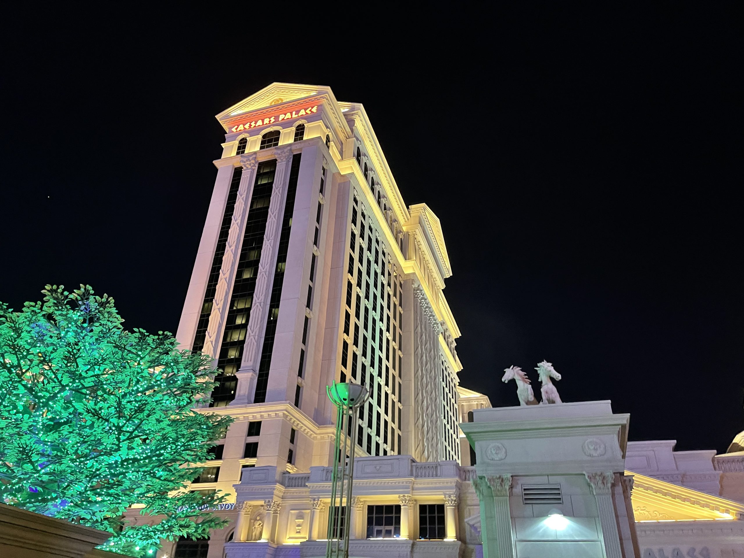 Review: Caesars Palace Las Vegas Augustus Tower Fountain View