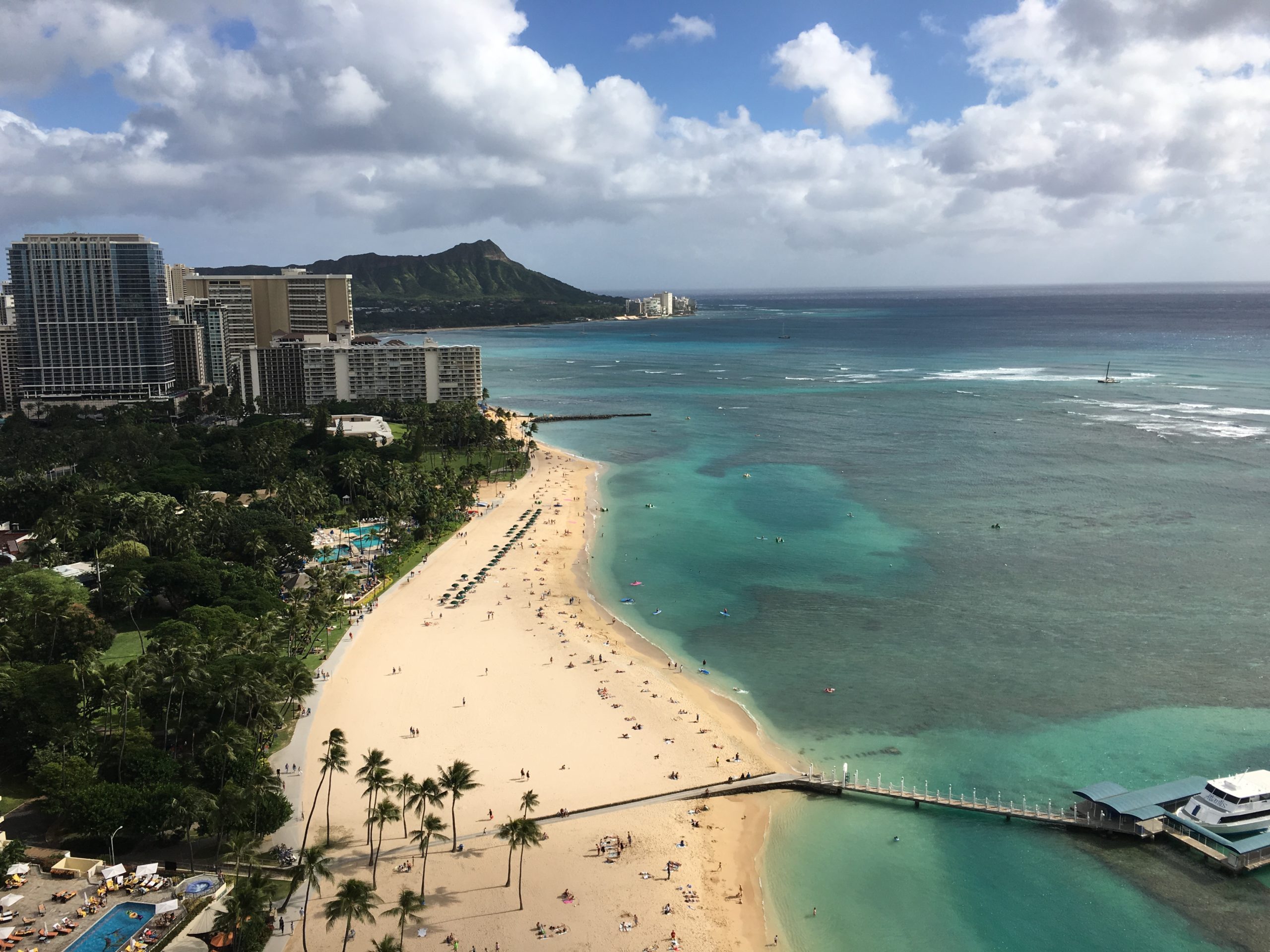 Hilton Hawaiian Village Waikiki Beach Resort Review [2022] - UponArriving