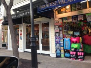 A snapshot of the touristy part of Duval Street.