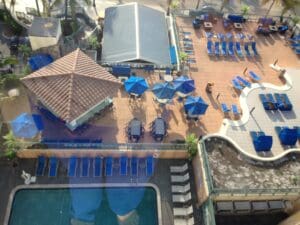 The  deck at the Courtyard by Marriott Fort Lauderdale Beach.