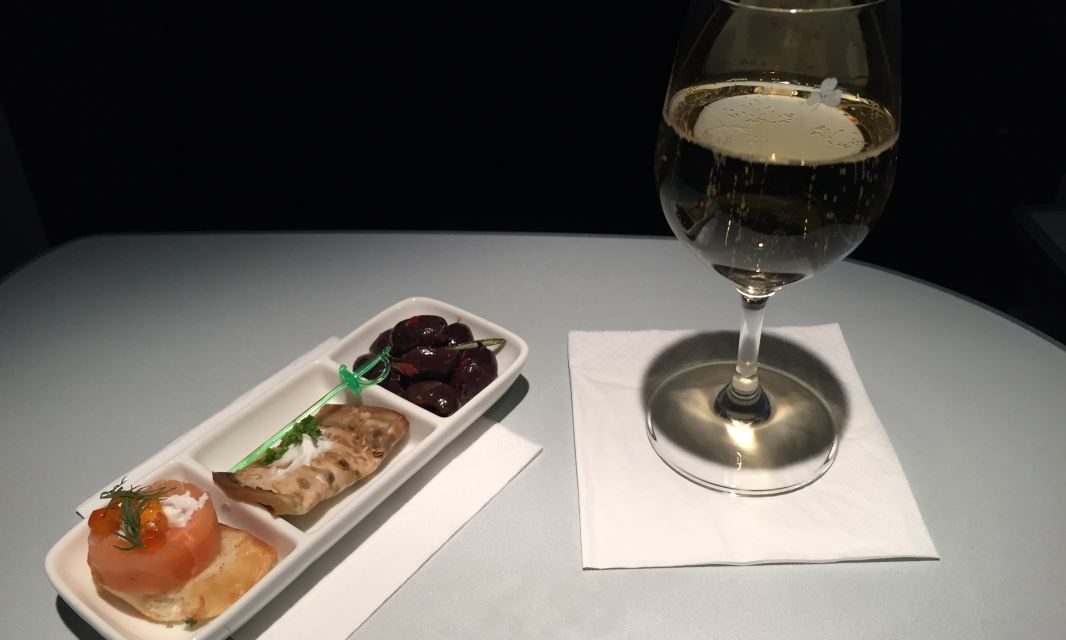 Review: Aer Lingus Business Class By Night