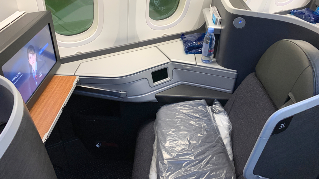A business class seat on an American Airlines Boeing 787