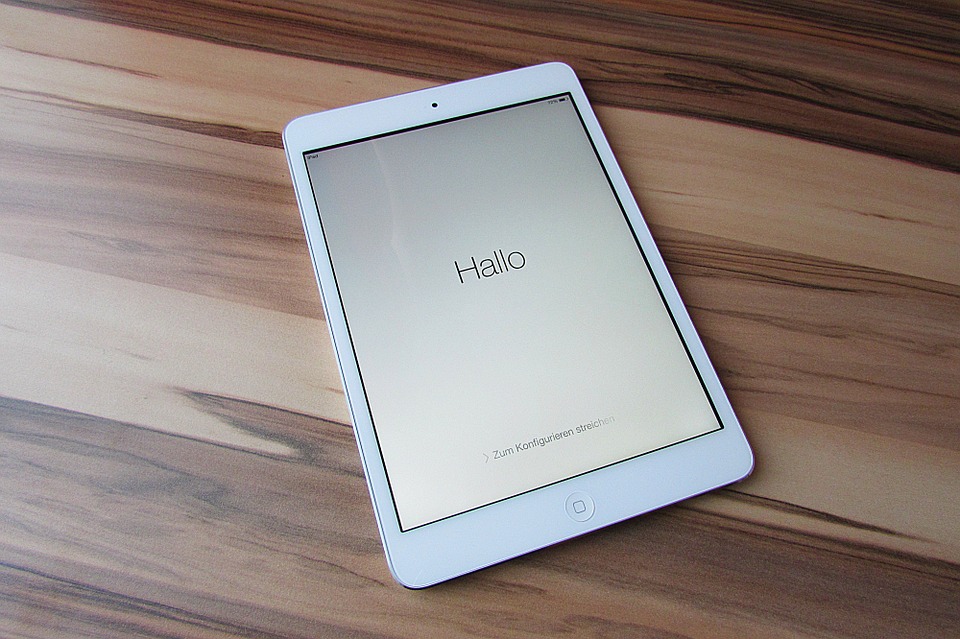 3 Reasons Why You Should NOT Buy an Apple iPad