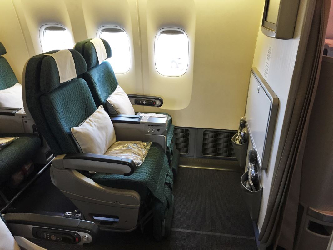 cathay pacific bassinet size