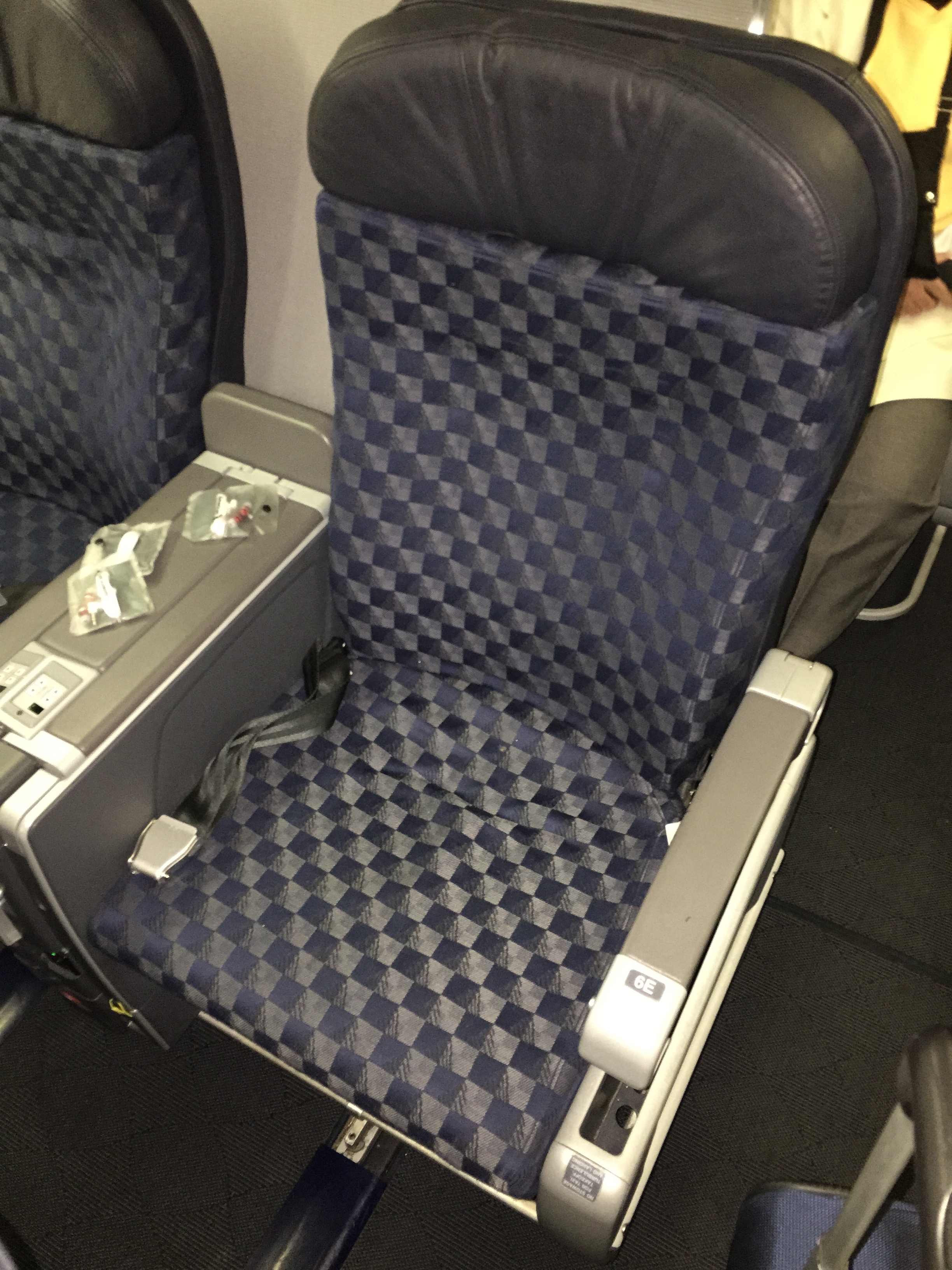 Legacy American 757 Business Class