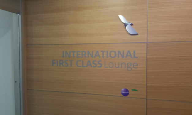 Review: New American Airlines First Class Lounge JFK