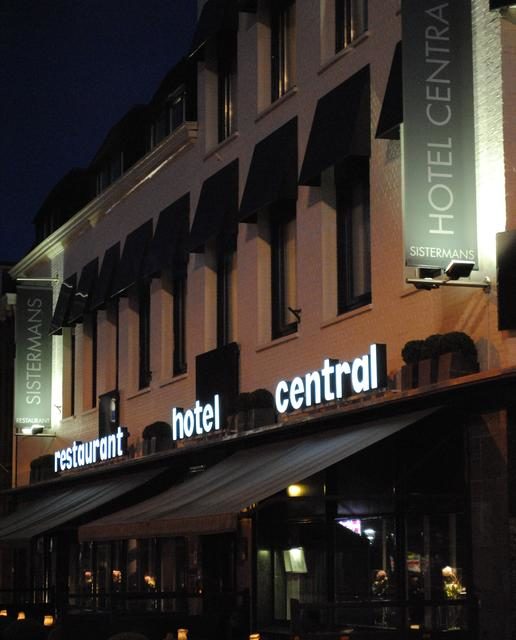 Review: Fabulous Stays at Hotel Central Roosendaal