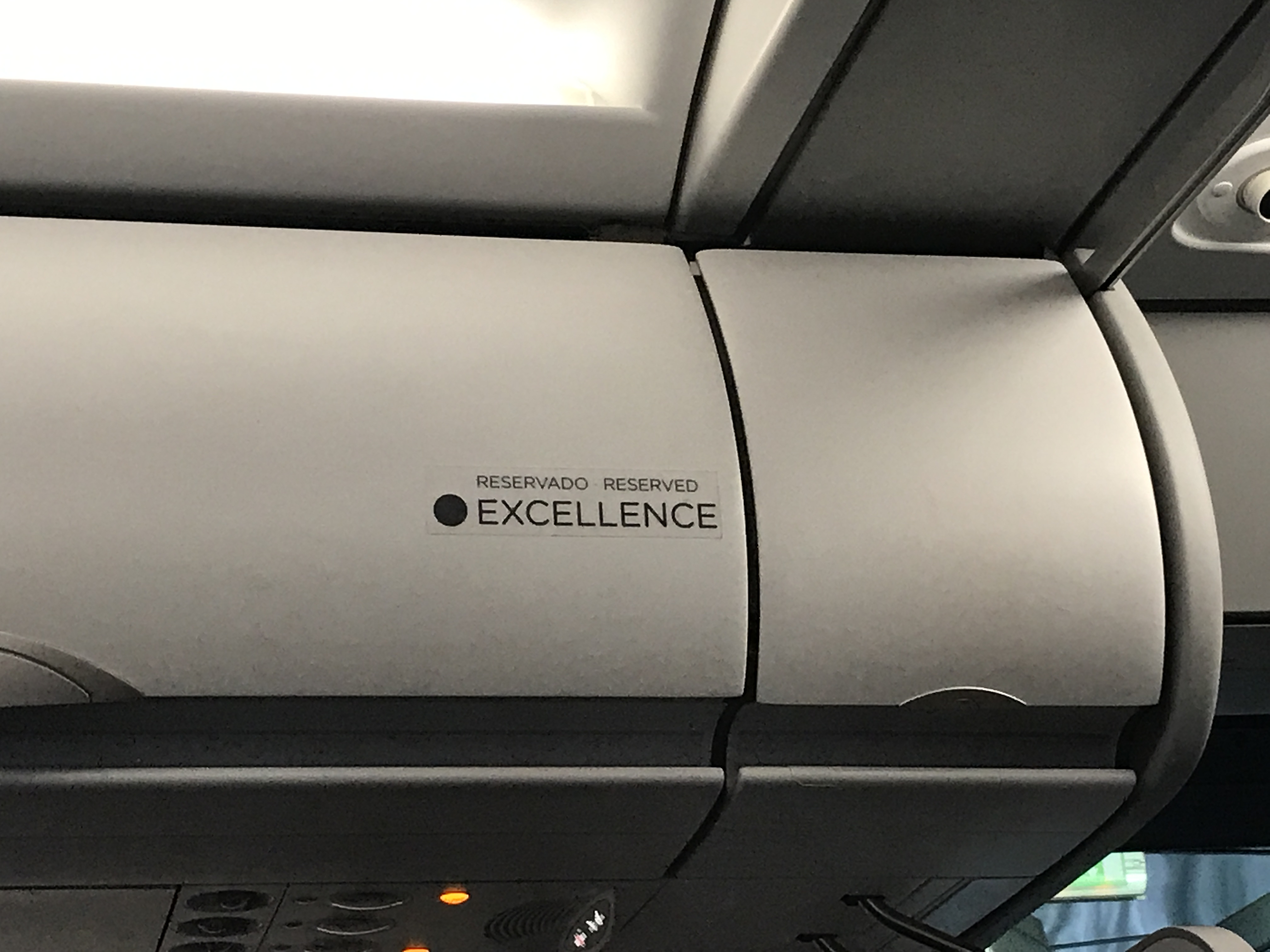 Vueling Excellence Class dedicated overhead bin