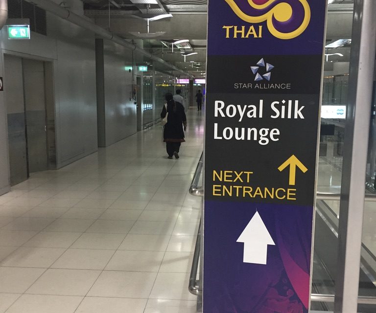 Review: Thai Royal Silk Lounge in Bangkok