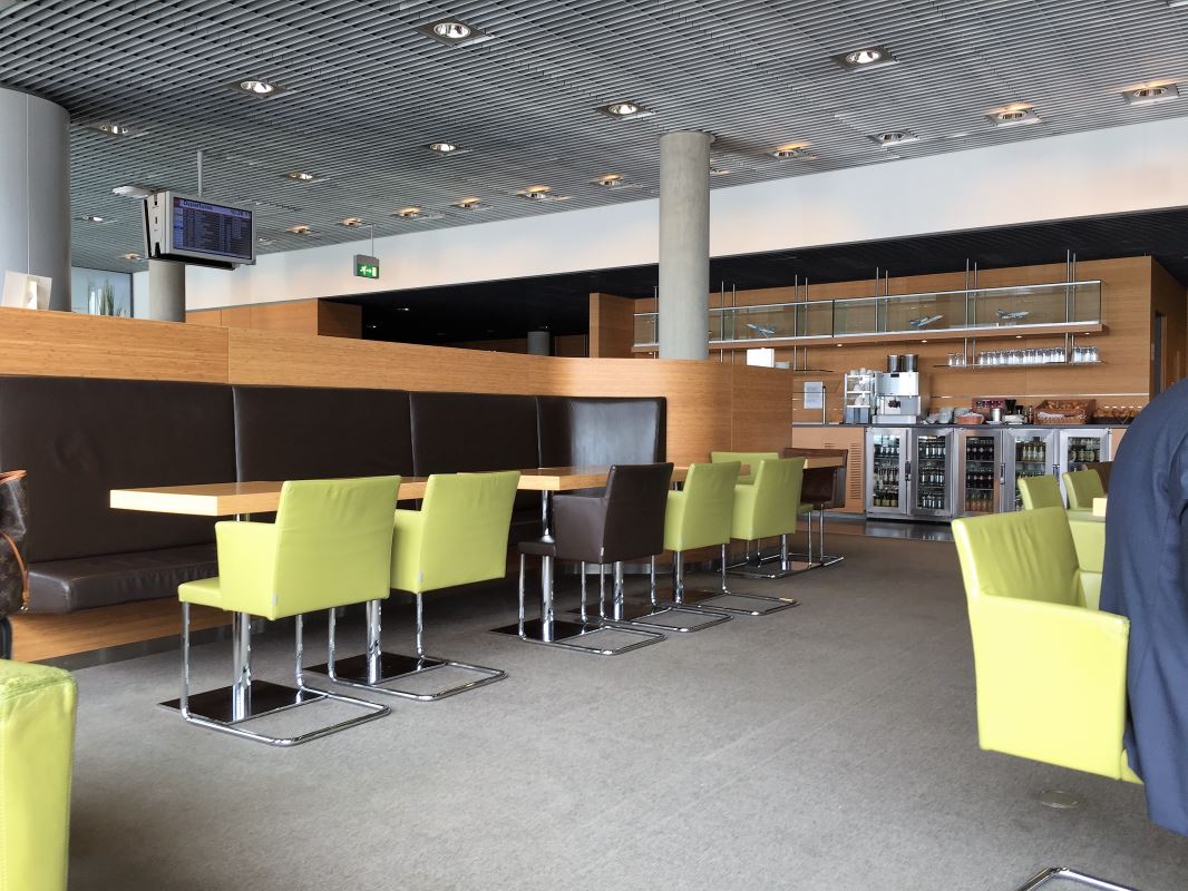 Review Luxair Lounge Luxembourg Airport Travelupdate