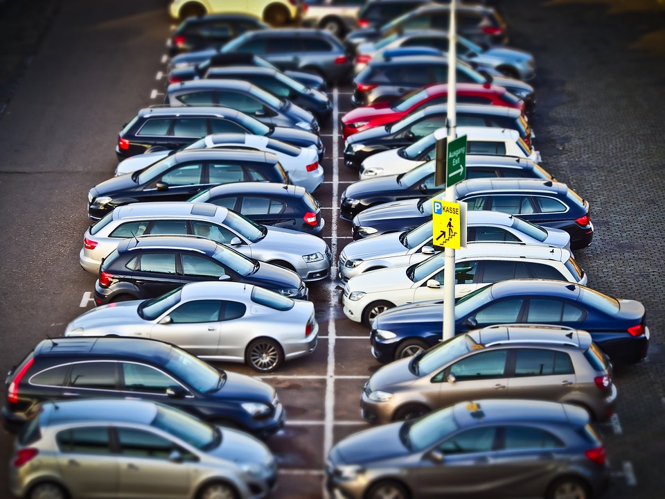 a parking lot full of cars