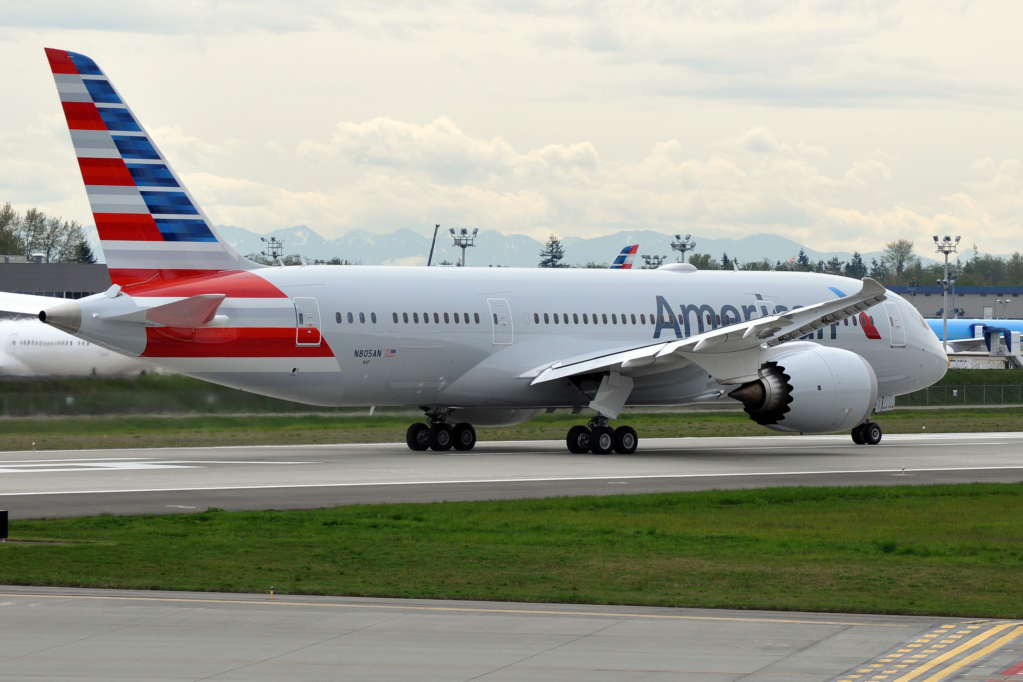 American Airlines 787