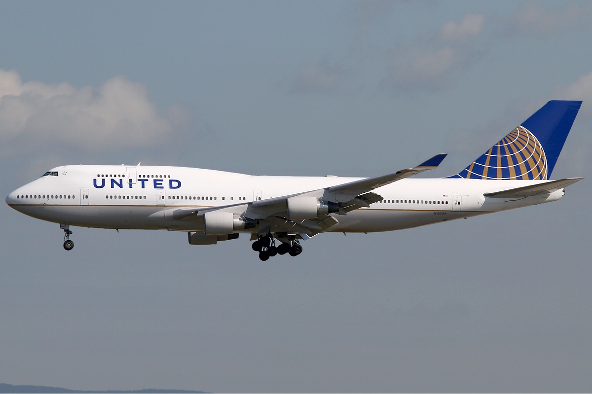 United 747