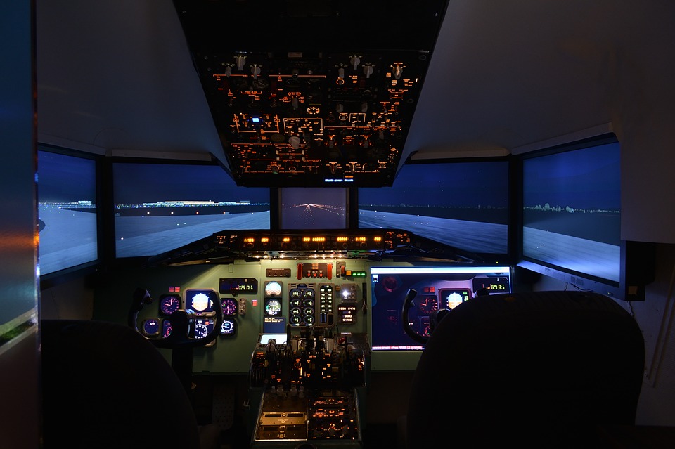 A 6 Year Old Boy Gets to Fly Etihad Airbus A380 Simulator