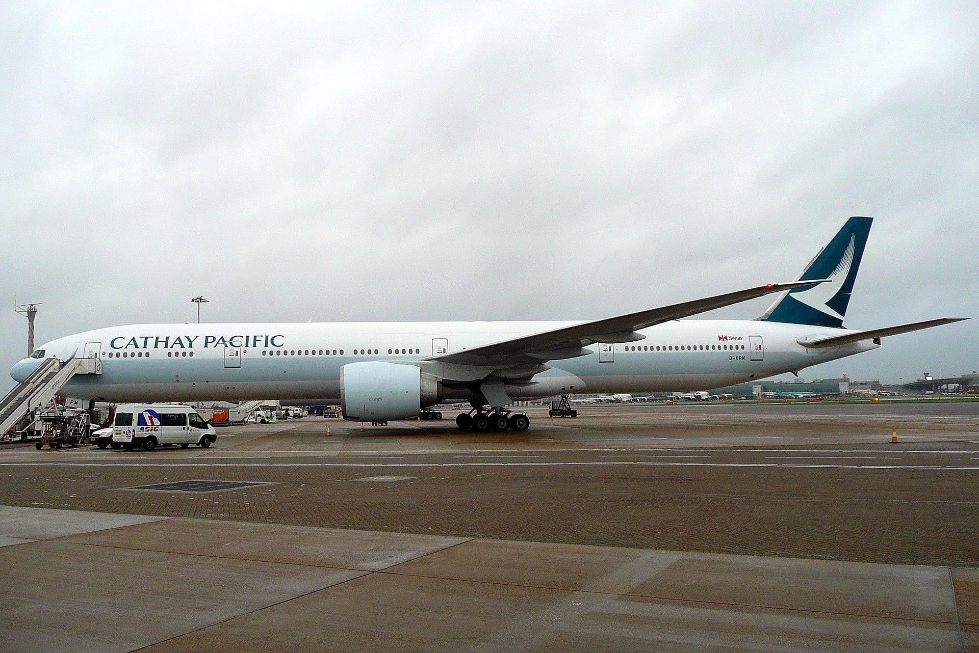 Qatar Buys Cathay Pacific Stake