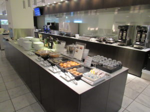 Buffet ANA Lounge NRT
