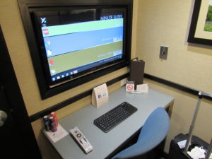 DFW Minute Suites Desk