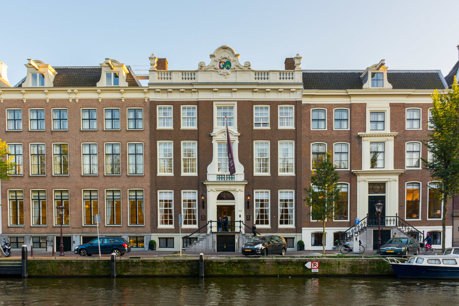 http://www.nodestinations.com/blog/the-waldorf-astoria-amsterdam-luxury-hotel