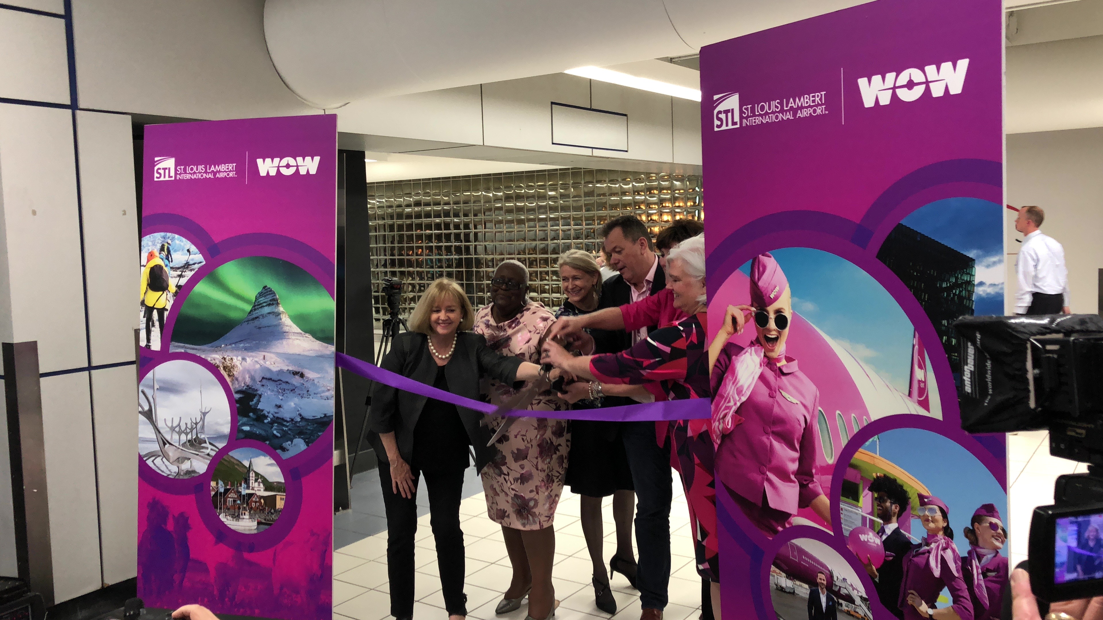 Airport Officials, Mayor Lyda Krewson, and WOWAir Ground Operations Director Steve Tarbuck Cut The Ribbon