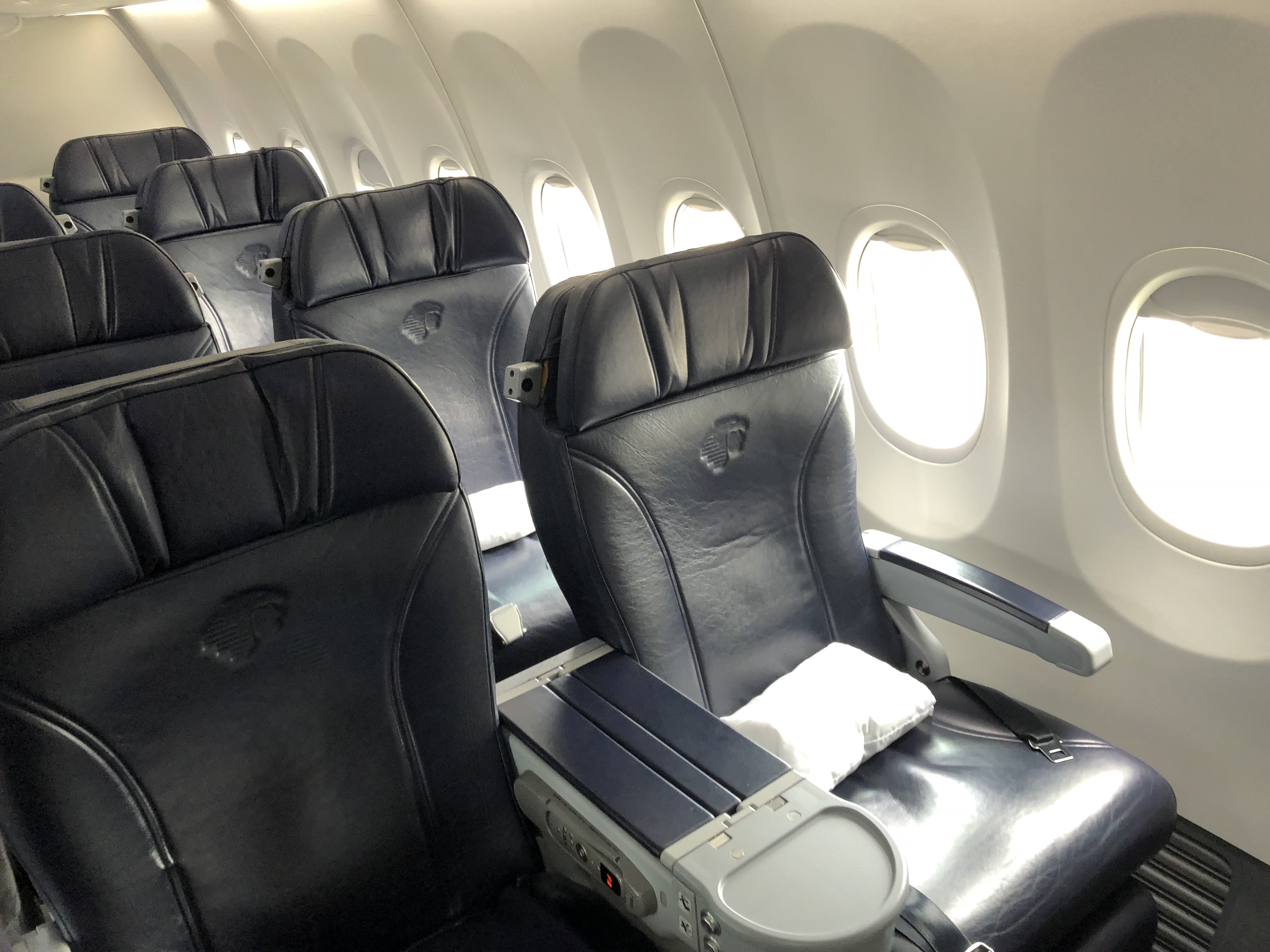 Aeromexico's comfortable Boeing 737-800 business class