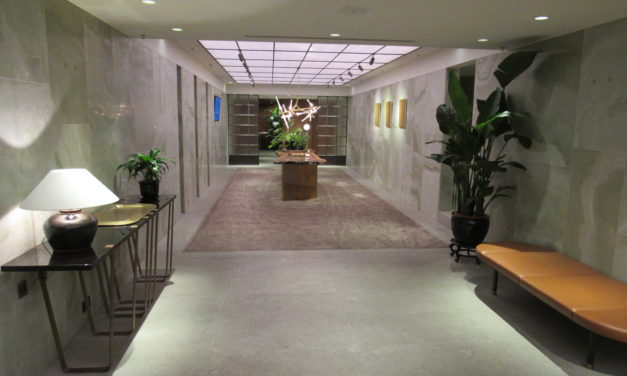 Cathay Pacific The Pier First Class Lounge Review