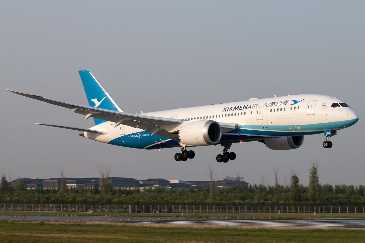 Xiamen Airlines Adds Paris