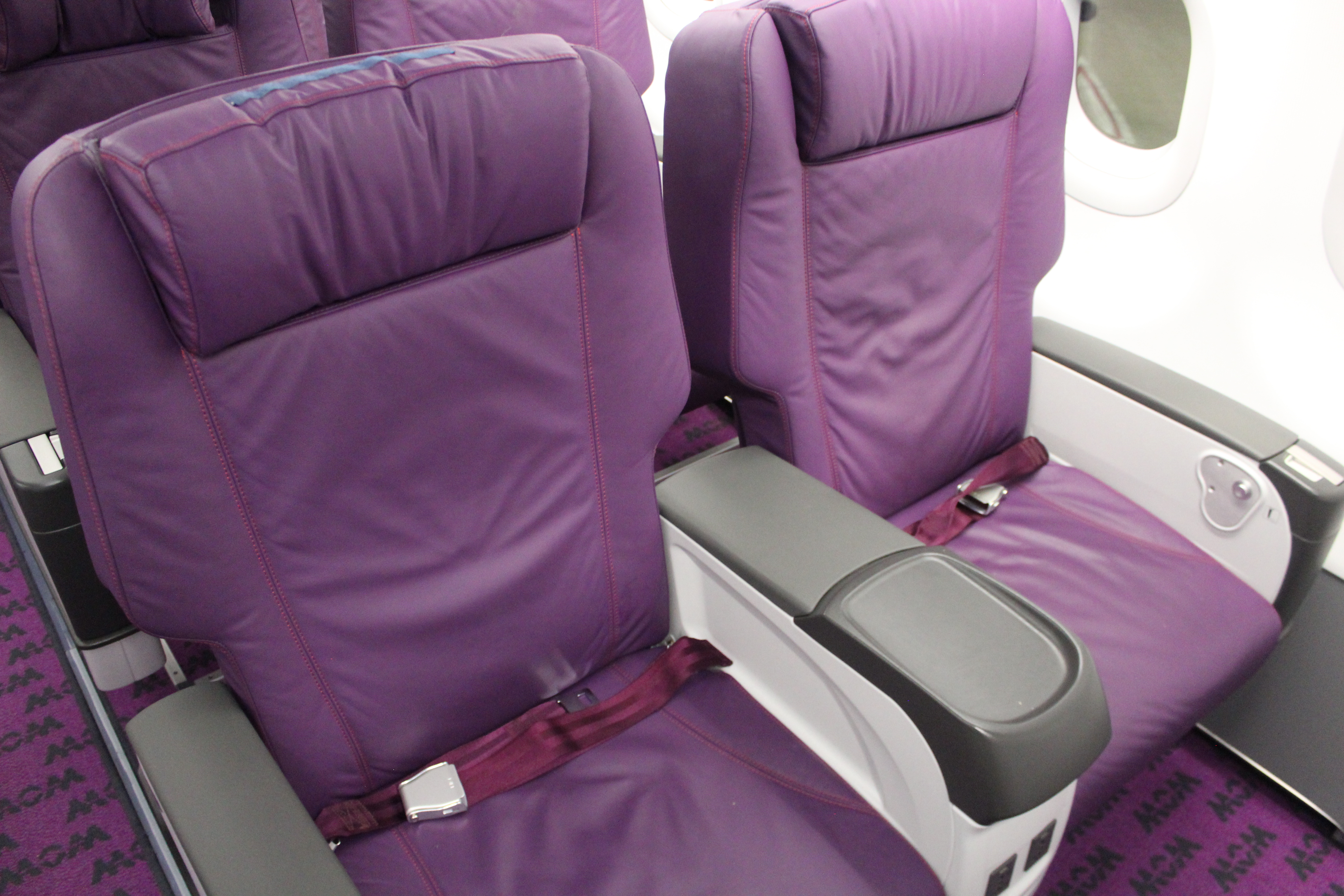 WOWair Big Seats on an Airbus a321neo