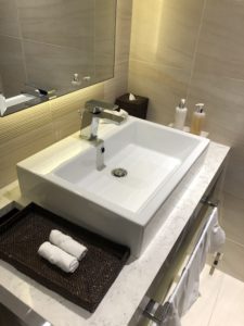 Bathroom Etihad Residence Lounge