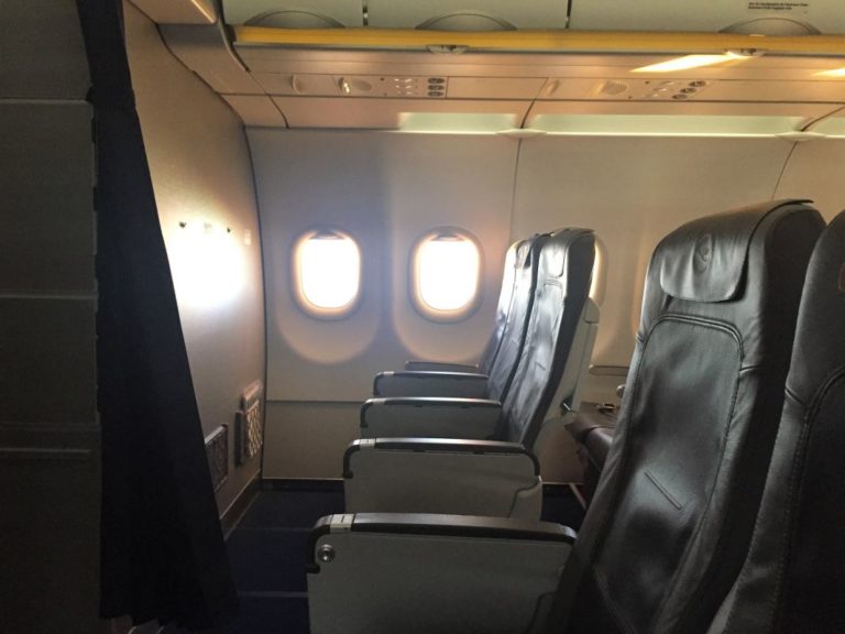 Review: Lufthansa Business Class on the A320neo in Europe - TravelUpdate