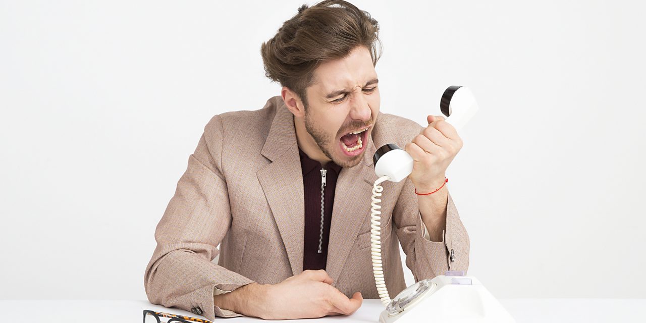 How to deal with customer service when things go wrong