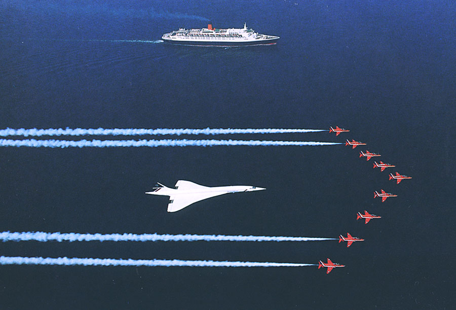 Red Arrows, QE2 and Concorde