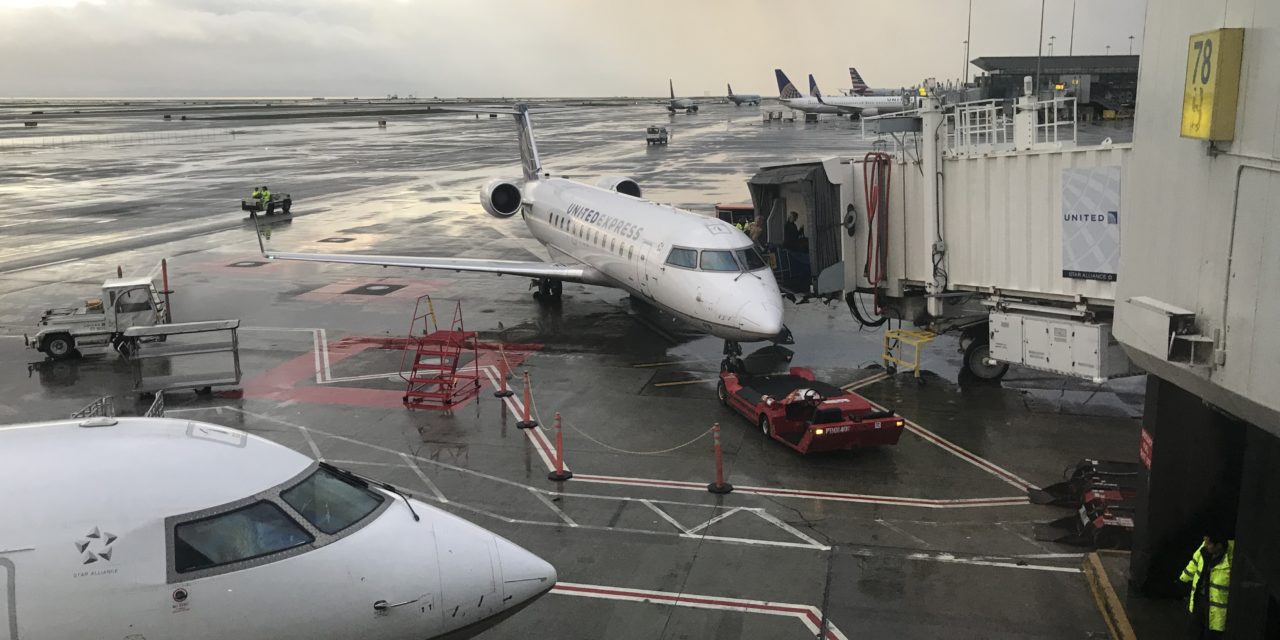 5 Reasons Why I Hate The CRJ-200