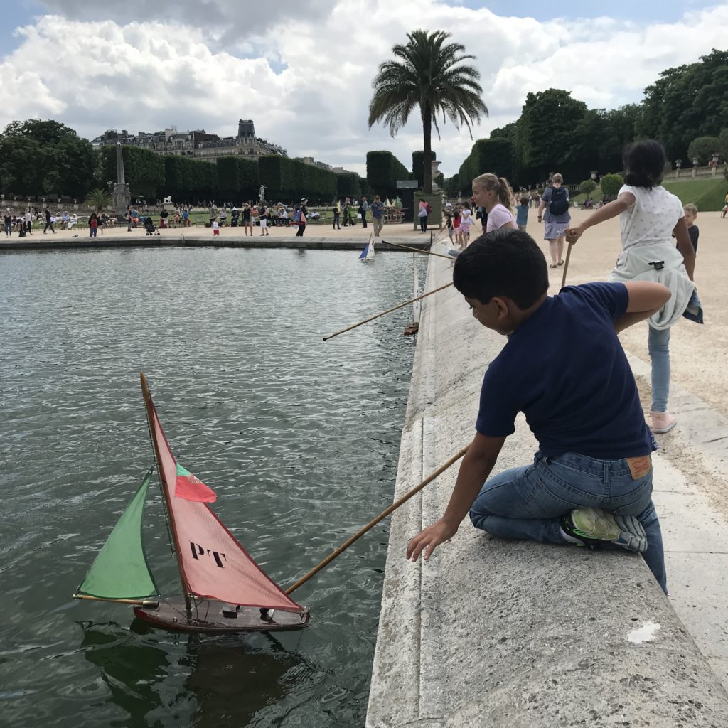 best things to do in paris with kids - luxembourg gardens