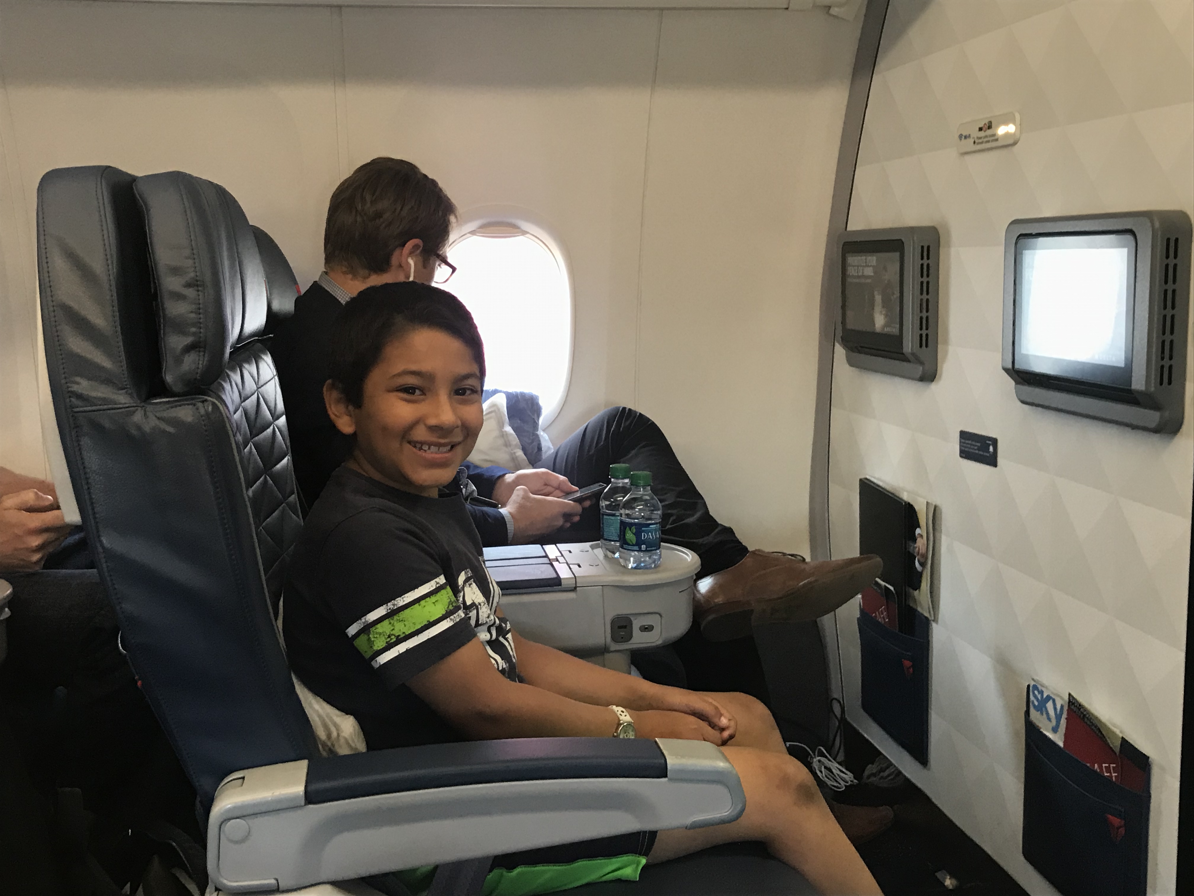 Delta 757 Domestic First Class Review