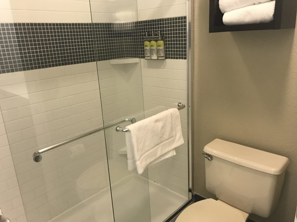 Staybridge Suites SFO bathroom