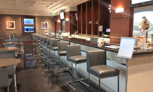 Do you tip the servers and bar staff in an airline lounge?