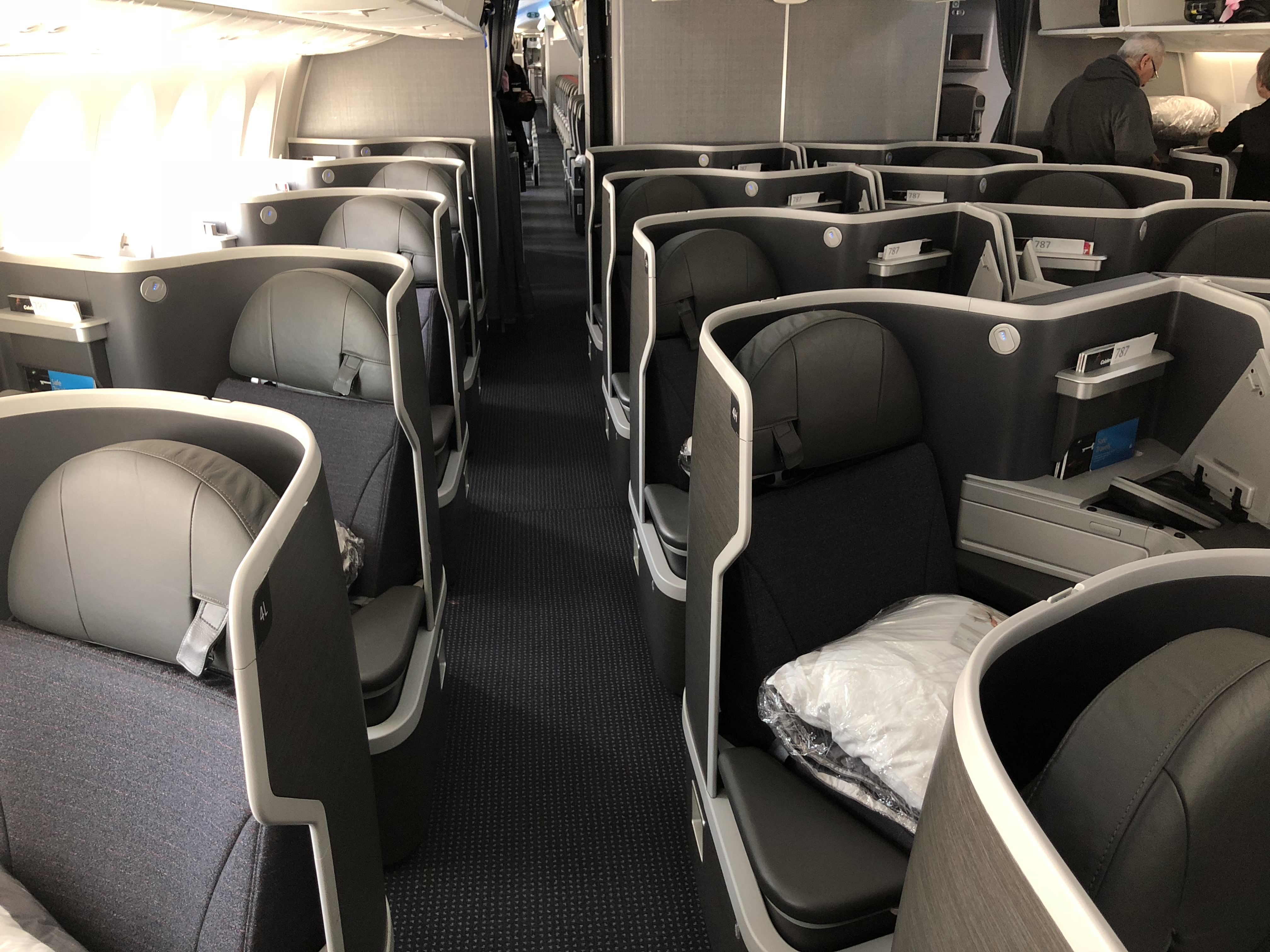 American Airlines 787 Business Class LAX Tokyo Review - TravelUpdate