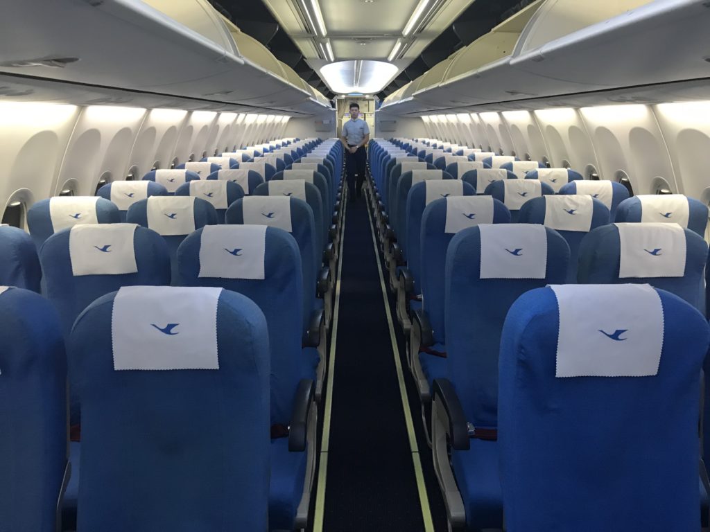 Xiamen Airlines 737 economy cabin