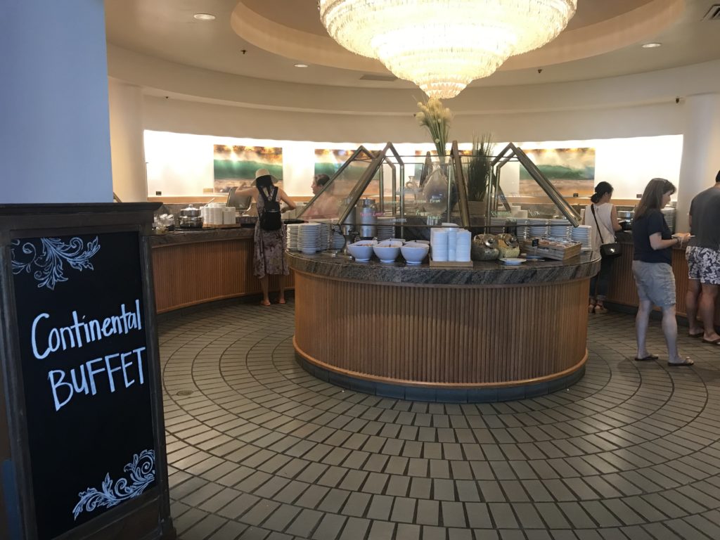 Hilton Waikoloa Village continental buffet