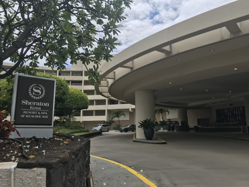 Sheraton Kona Resto & Spa Entrance