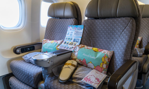 EVA Air Hello Kitty Hand-In-Hand Plane Tour | San Francisco to Taipei Route