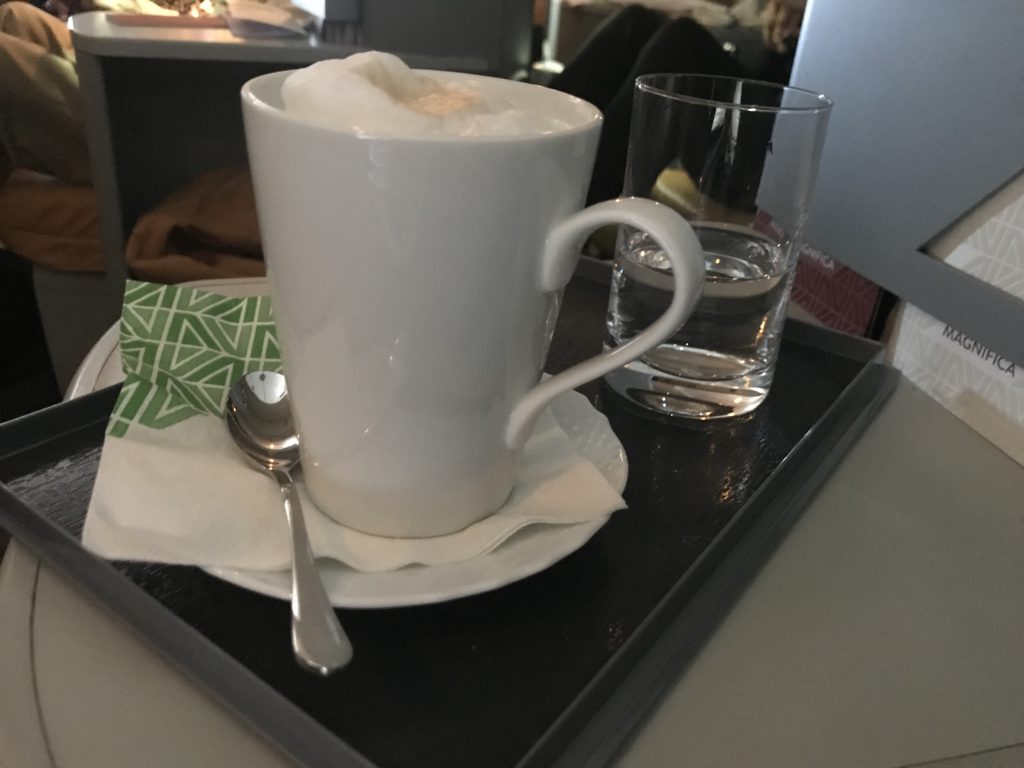 Alitalia 777-200ER Business Class cappuccino