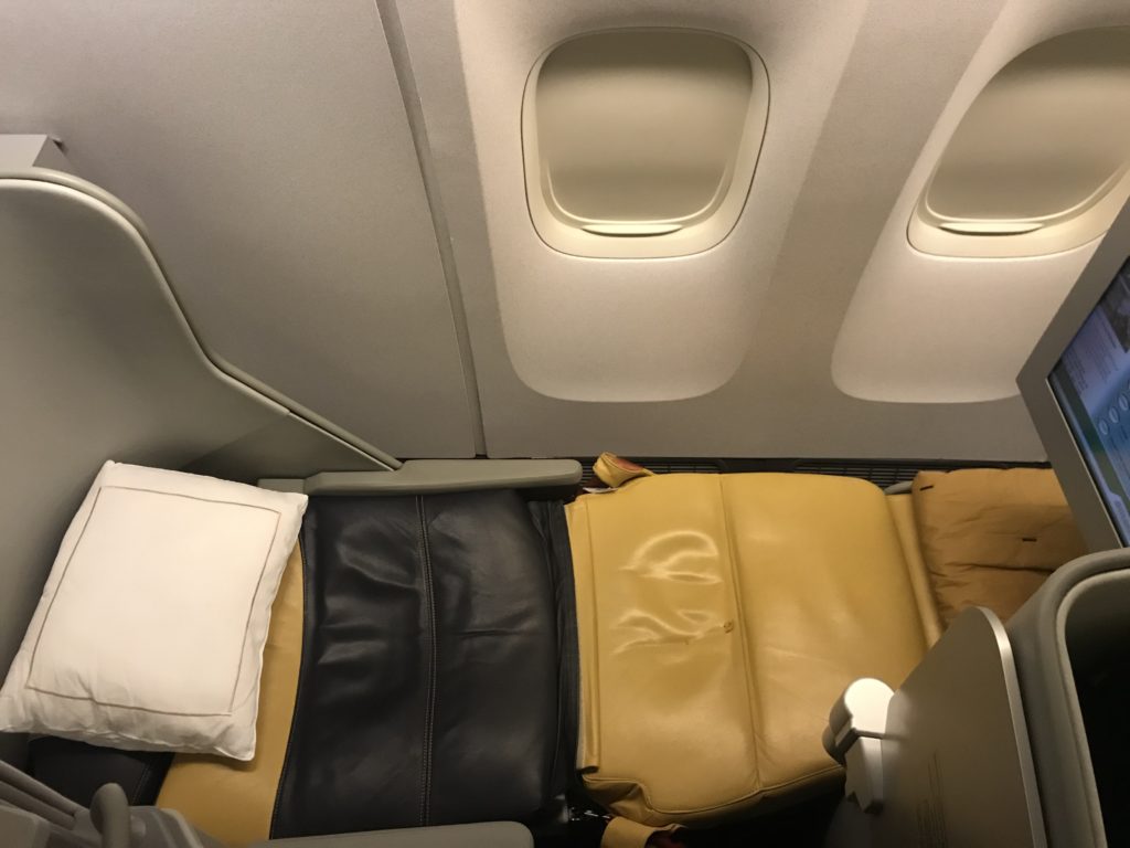 Alitalia Magnifica business class lie-flat seat